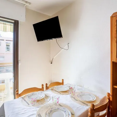 Saint James-11 By Interhome